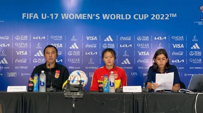 罗马诺指出，莱比锡有意在冬窗引进那不勒斯中场埃尔马斯，那不勒斯同意以2500万欧价格出售球员。